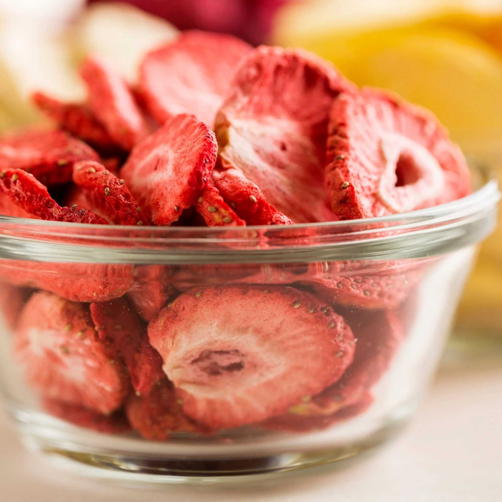 Freeze Dried Sliced Strawberries Can, 18 Servings - Image 4